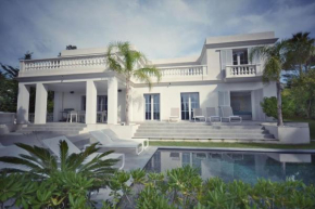 Villa Lion, gorgeous villa in Le Cannet overlooking Cannes